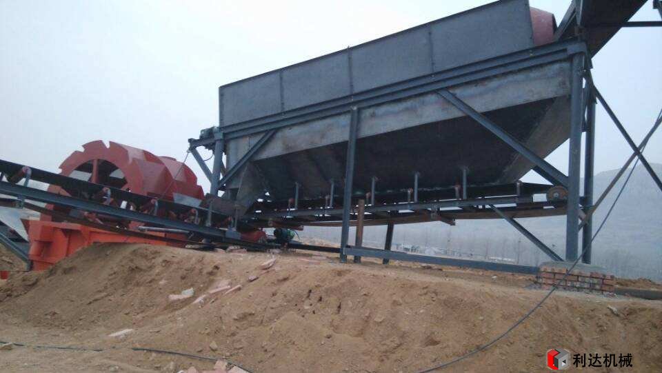 篩沙機(jī)生產(chǎn)現(xiàn)場(chǎng)