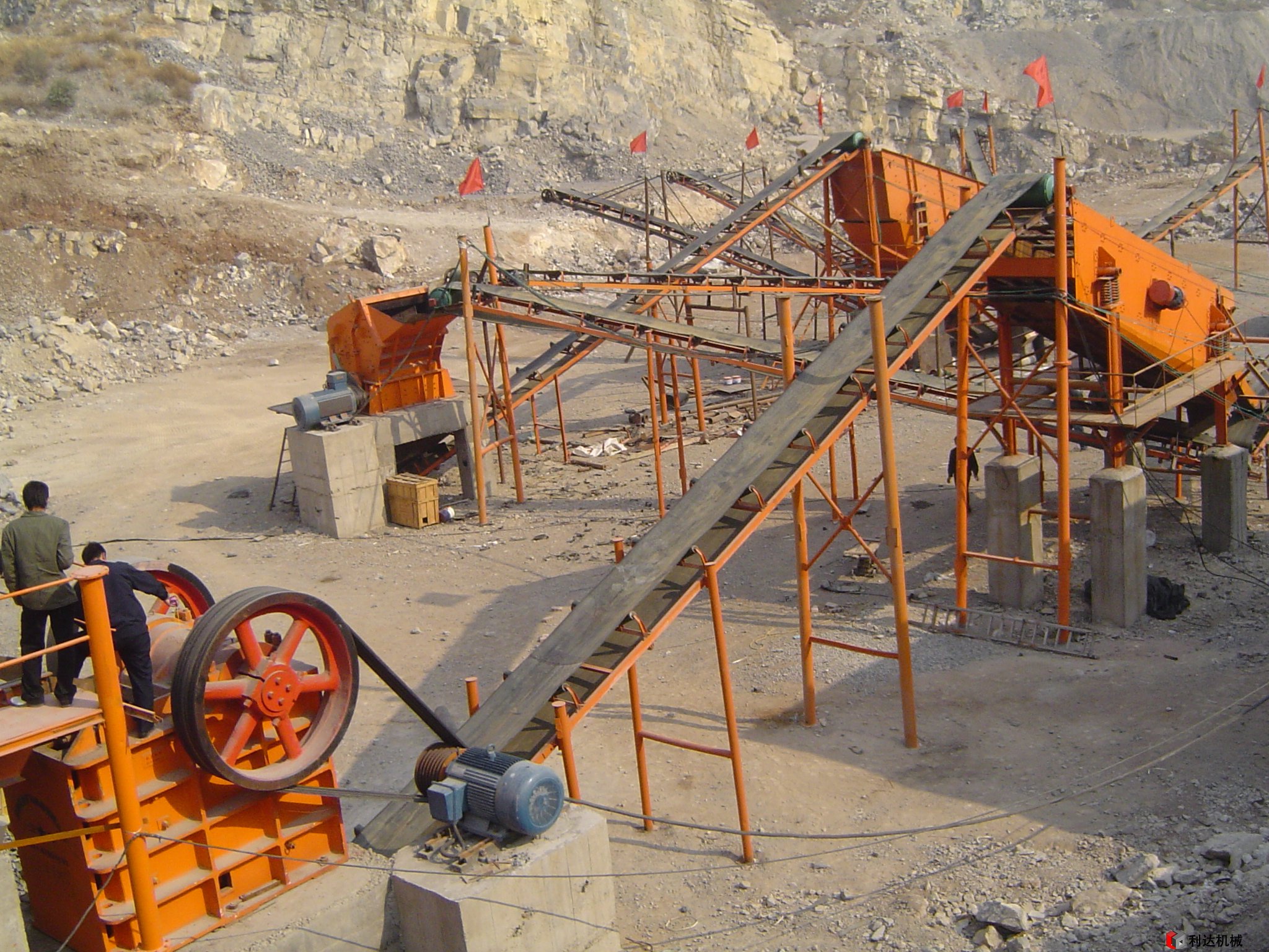 反擊式破碎機生產現場