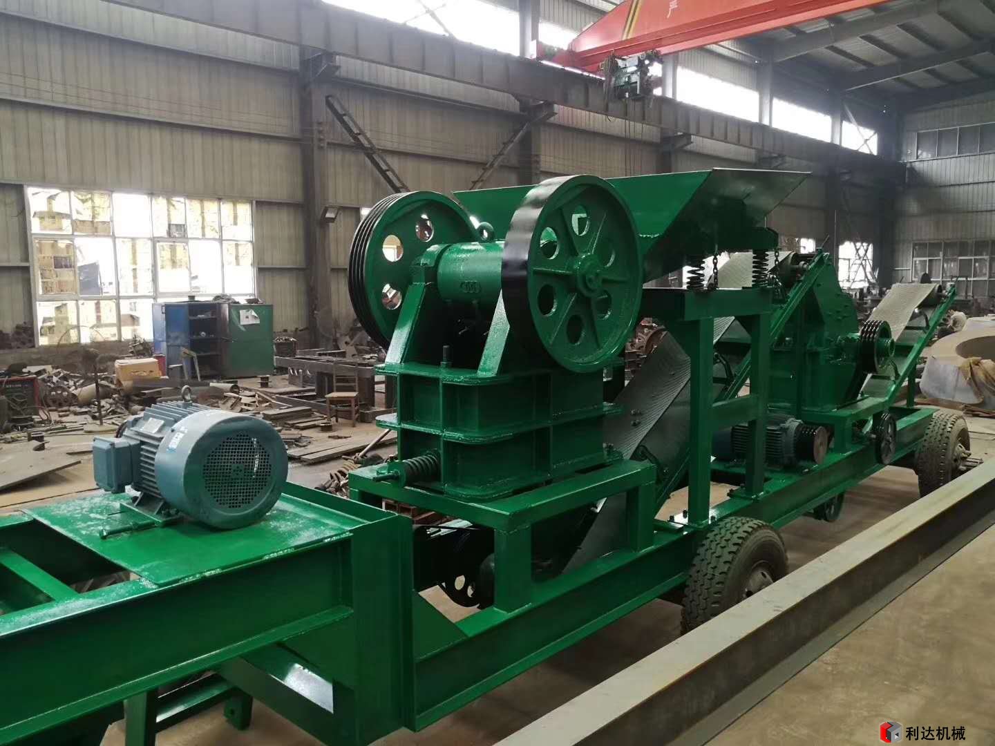 移動顎式破碎機(jī)